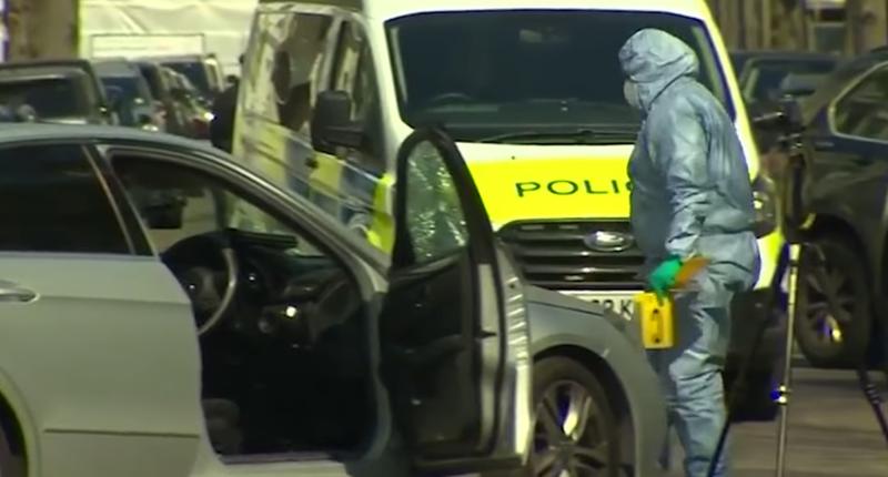 Incident la Londra: Focuri de armă pentru prinderea unui individ care ar fi intrat intenționat în mașina ambasadorului Ucrainei (Video)