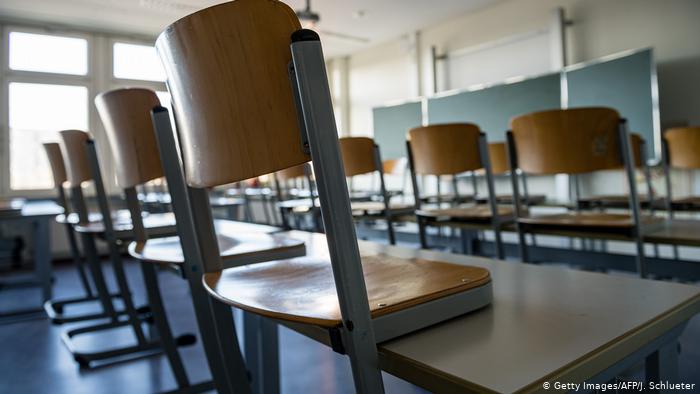 Consiliul Național al Elevilor solicită amânarea începerii anului școlar