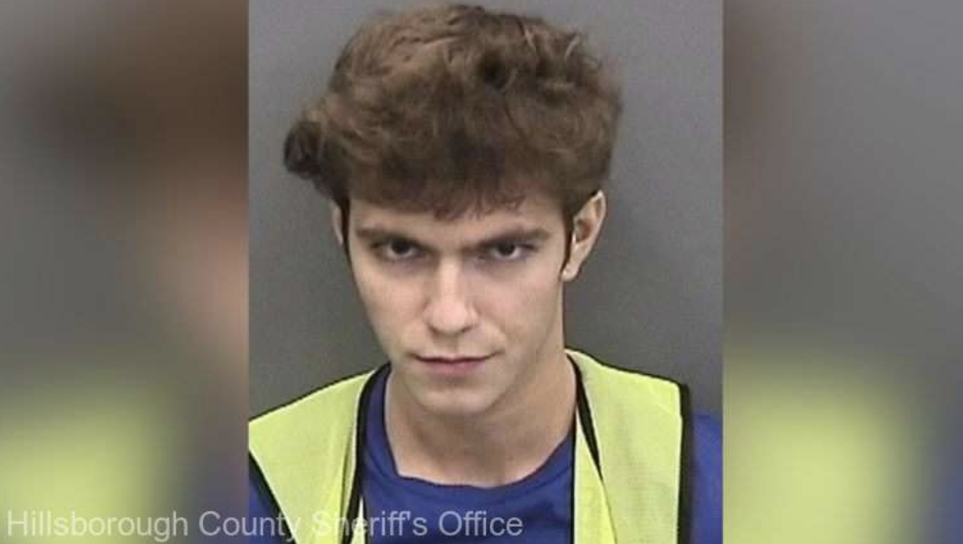 Un adolescent de 17 ani din SUA, inculpat pentru piratarea conturilor de Twitter ale unor celebrități