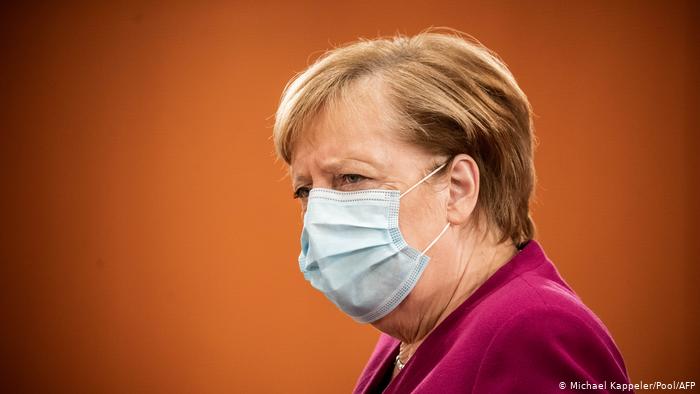Cancelarul german Angela Merkel a făcut rapelul cu un vaccin diferit
