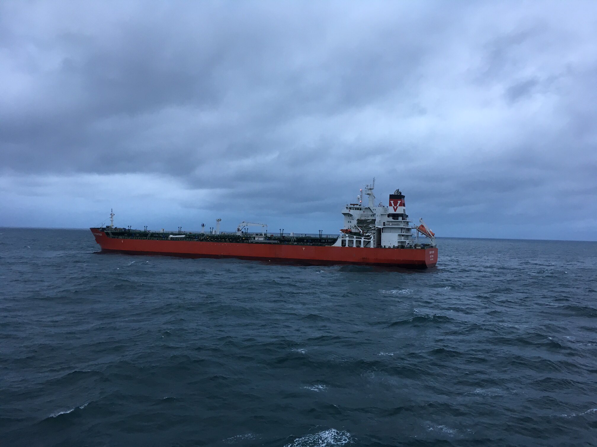 Echipajul unui petrolier, ameninţat de pasageri clandestini în sudul Marii Britanii
