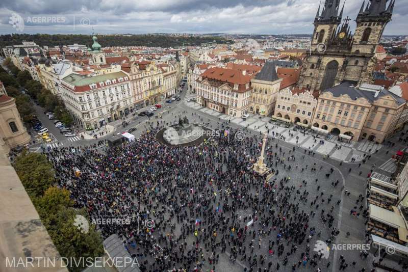 Manifestaţii violente la Praga împotriva măsurilor antiepidemice