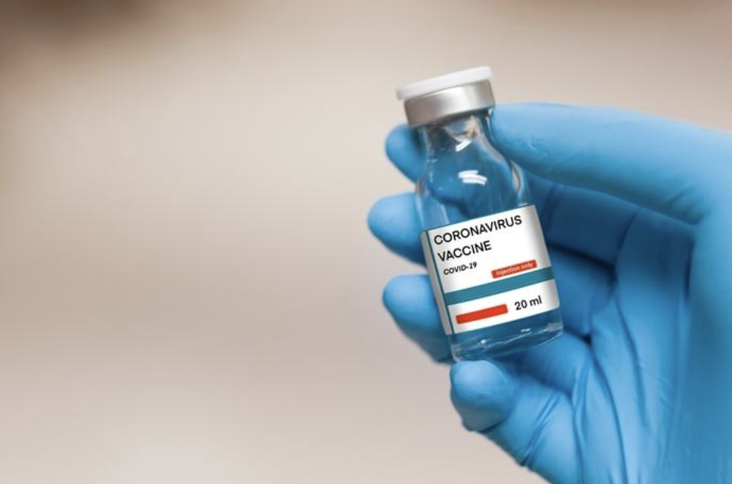 O româncă din Marea Britanie s-a oferit să testeze un vaccin anti-COVID