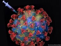 STUDIU Persoanele vaccinate împotriva COVID-19 cu ambele doze dezvoltate de Pfizer/BioNTech și Moderna nu transmit coronavirusul