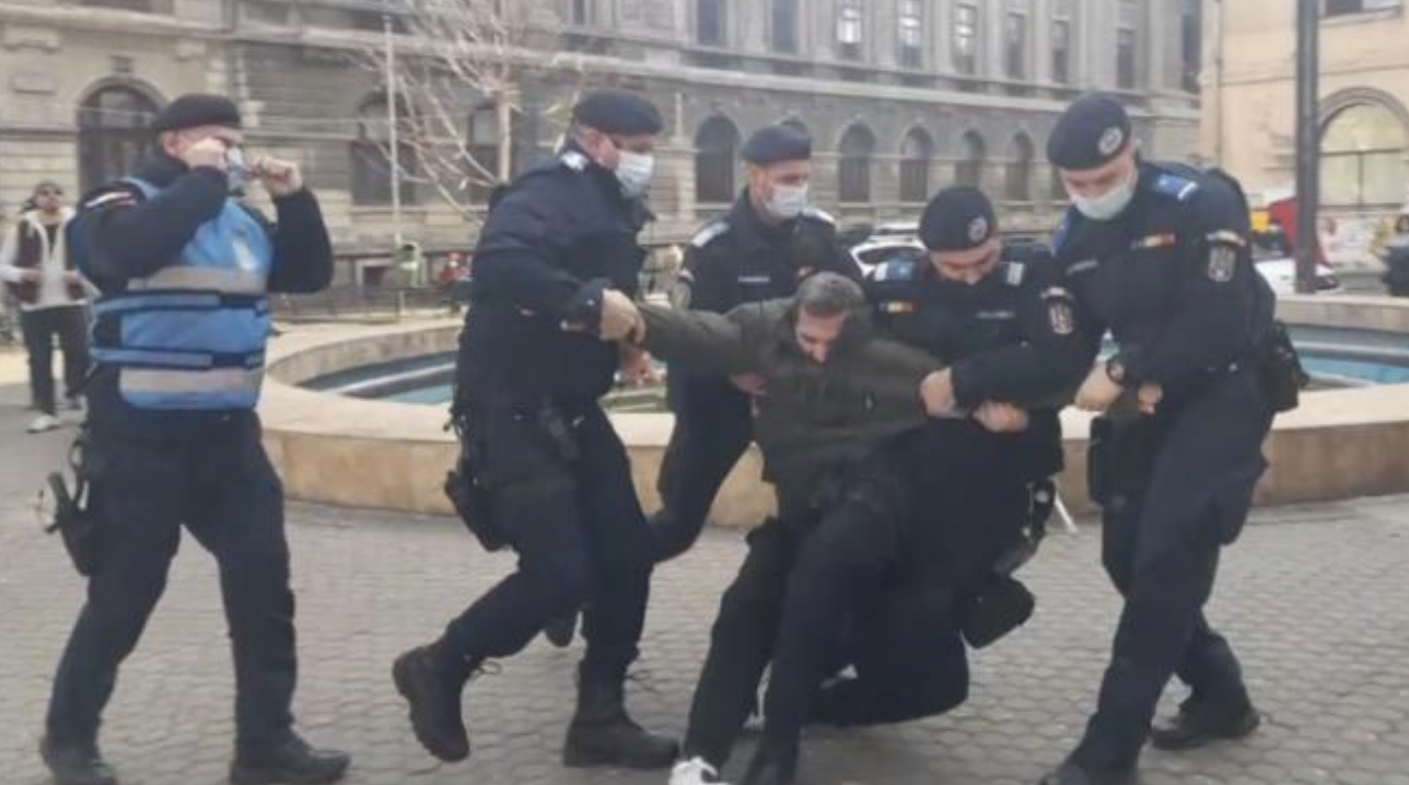 Noi proteste în București și în marile oraşe din țară faţă de noile restricţii impuse de Guvern