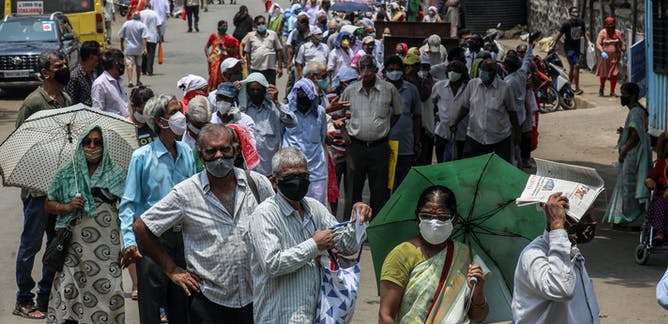 India, pe podiumul mondial la infectări şi la decese