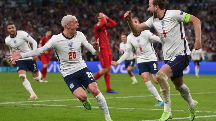 Anglia s-a calificat în finală, după 2-1 cu Danemarca