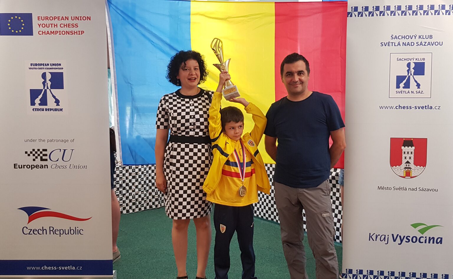 Un băiat în vârstă de 8 ani din Brașov, campion european la șah
