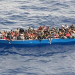 Regatul Unit intenţionează să-i expedieze în Albania pe migranţii care traversează Canalul Mânecii 