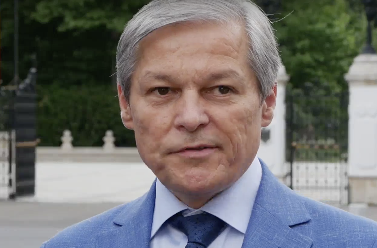 Klaus Iohannis l-a desemnat pe Dacian Cioloş pentru funcţia de prim-ministru