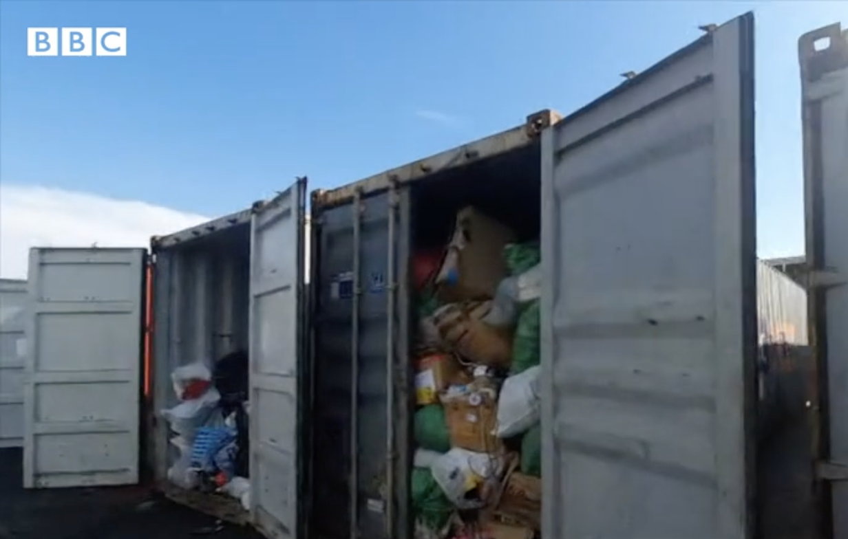 Deșeurile din Regatul Unit sunt aduse ilegal în România