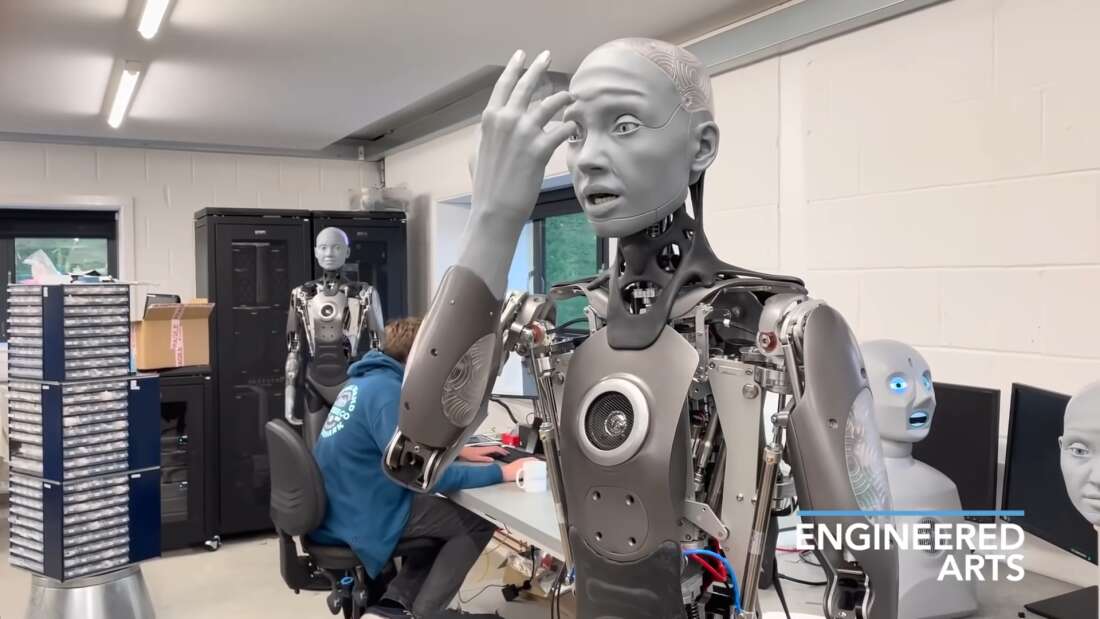 Robot umanoid care imită la perfecție expresiile faciale, pus în funcțiune