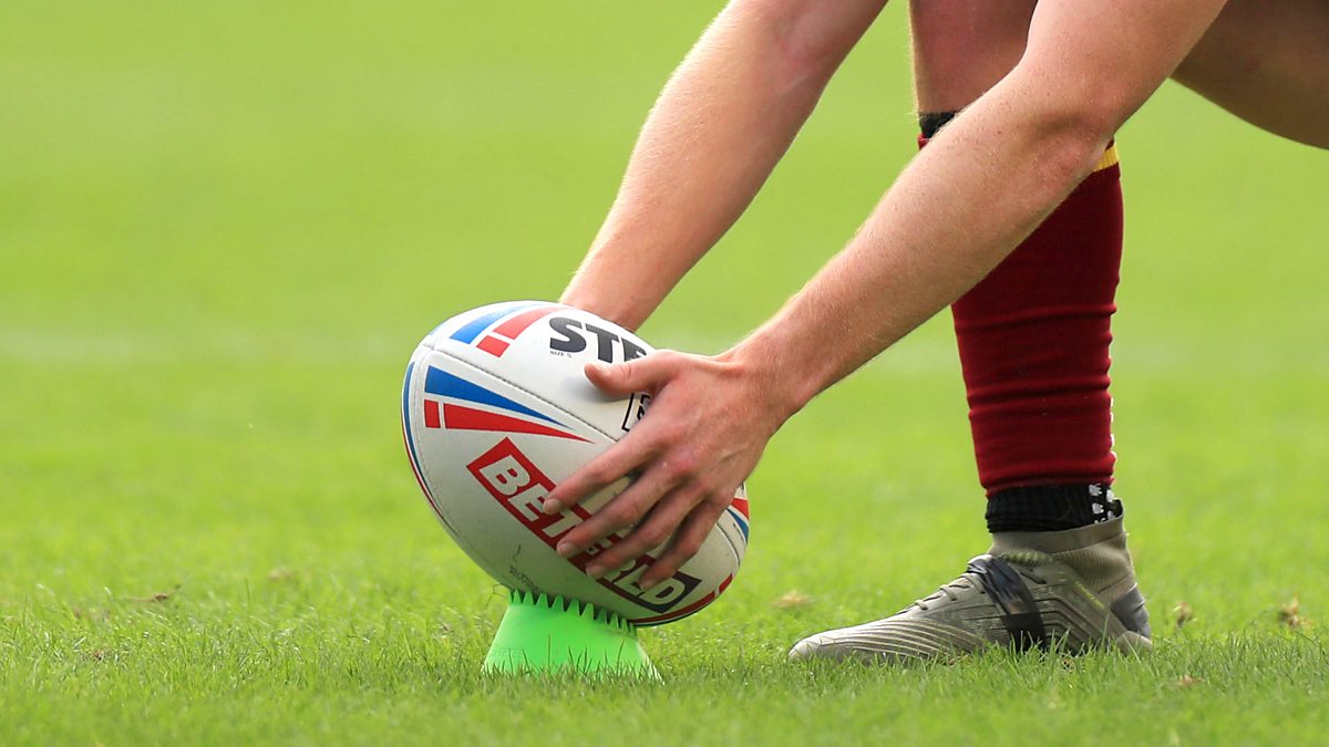 Meciurile de rugby dintre cluburile franceze şi cele britanice programate sâmbătă şi duminică au fost amânate din cauza restricţiilor de călătorie