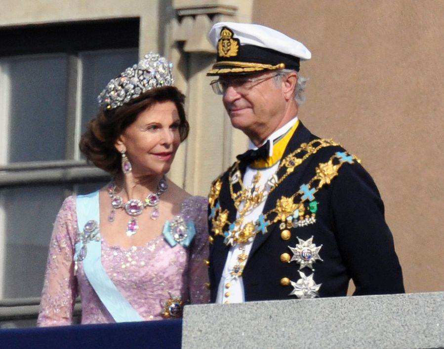Regele şi regina Suediei au fost testaţi pozitiv cu SARS-CoV-2
