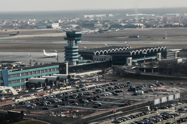Alertă cu bombă la bordul unui avion care urma să decoleze de pe Aeroportul ”Henri Coandă” din București
