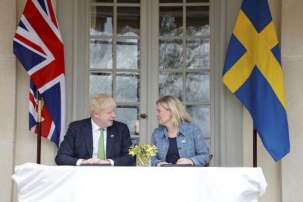 Suedia şi Marea Britanie au semnat un acord de apărare reciprocă