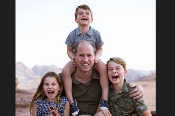 Prințul William a postat o nouă fotografie cu copiii, de Ziua Tatălui