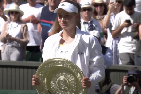 Elena Rîbakina a câştigat turneul de la Wimbledon