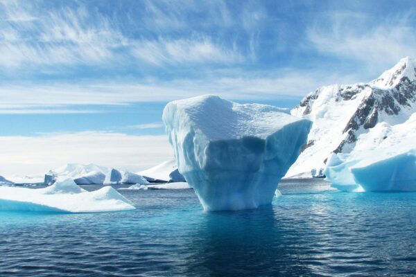 Schimbările climatice ar putea provoca ”o deversare virală” din Arctica