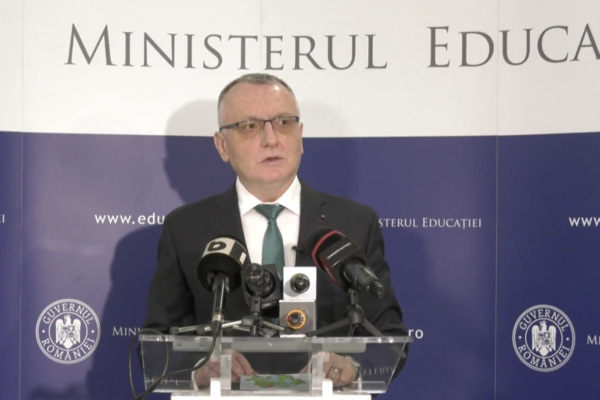 Ministrul Sorin Cîmpeanu și-a dat demisia din funcția de ministru al Educației