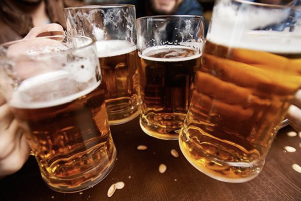 Pub-urile din Marea Britanie cer îngheţarea taxei pe bere