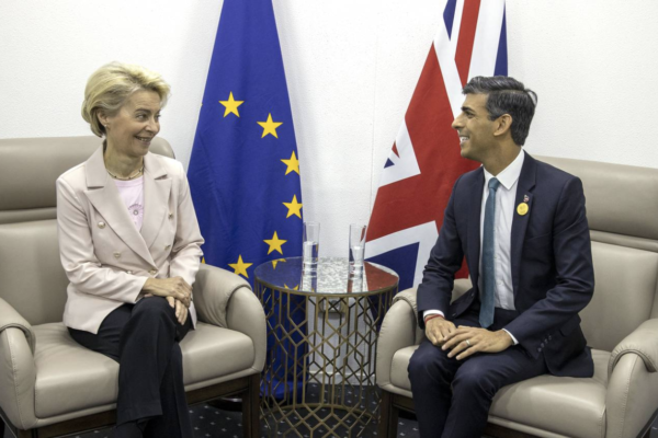 Londra vrea să coopereze cu UE pentru aplicarea Acordului Brexit în Irlanda de Nord