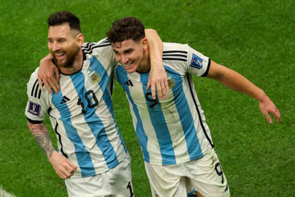 Campionatul Mondial de fotbal 2022: Argentina, prima finalistă a Cupei Mondiale, după 3-0 cu Croaţia