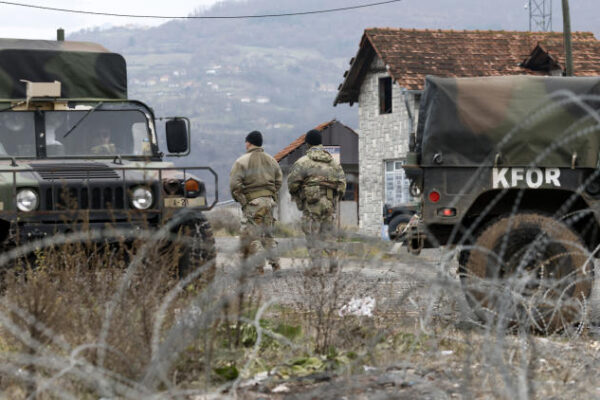 Armata sârbă în stare de alertă după tensiunile cu Kosovo