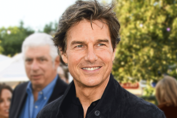 Tom Cruise va întrerupe filmările la ”Mission: Impossible 8” pentru a asista la încoronarea regelui Charles III