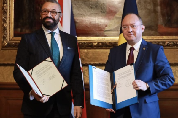 Bogdan Aurescu şi James Cleverly au semnat un document care actualizează Parteneriatul Strategic România – Marea Britanie