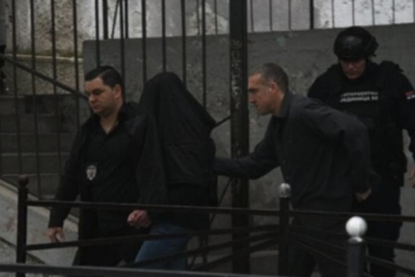 Elevul care şi-a împuşcat colegii la o școală din Serbia, nu poate fi considerat responsabil penal, din cauza vârstei sale