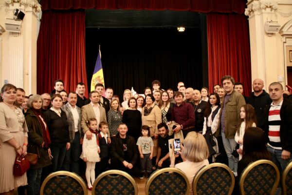 Maia Sandu s-a întâlnit cu moldovenii stabiliţi în Marea Britanie